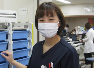 先輩ナース1