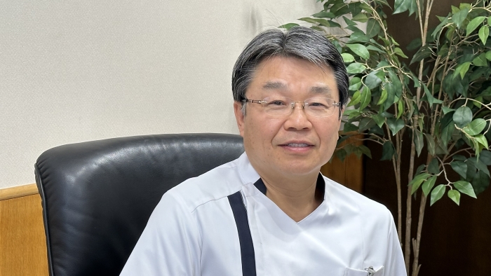 川井覚院長